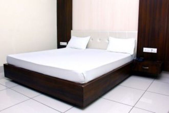 Singla Hotel