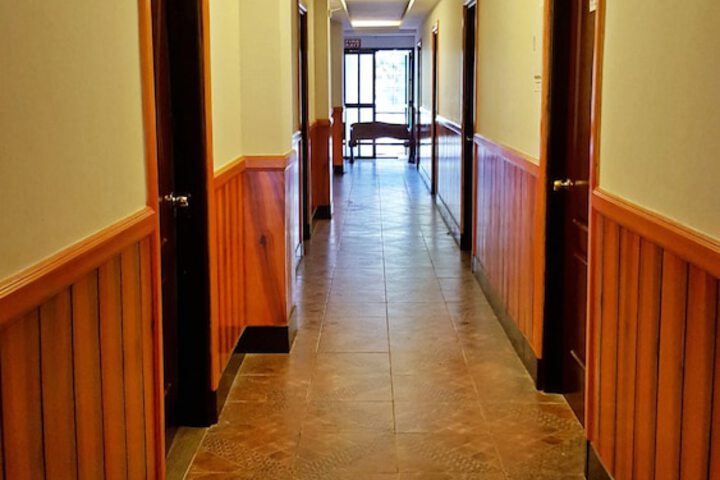 Ballroom/Hall 21 of 21