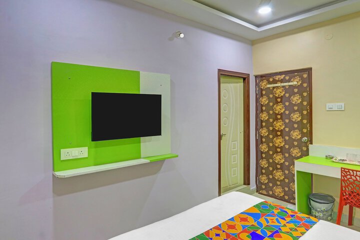 Room 16 of 31