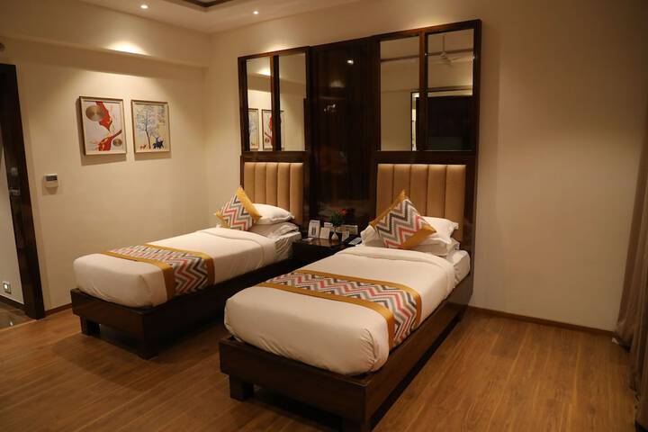 Room 18 of 32