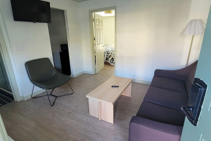 Room 39 of 66