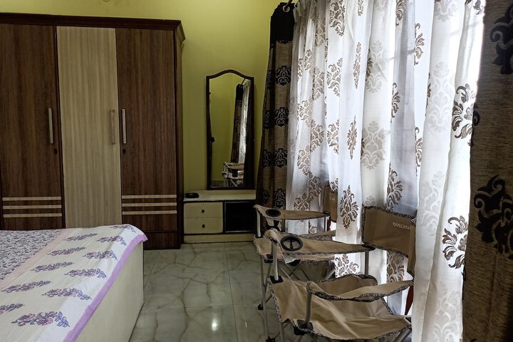 Room 8 of 39