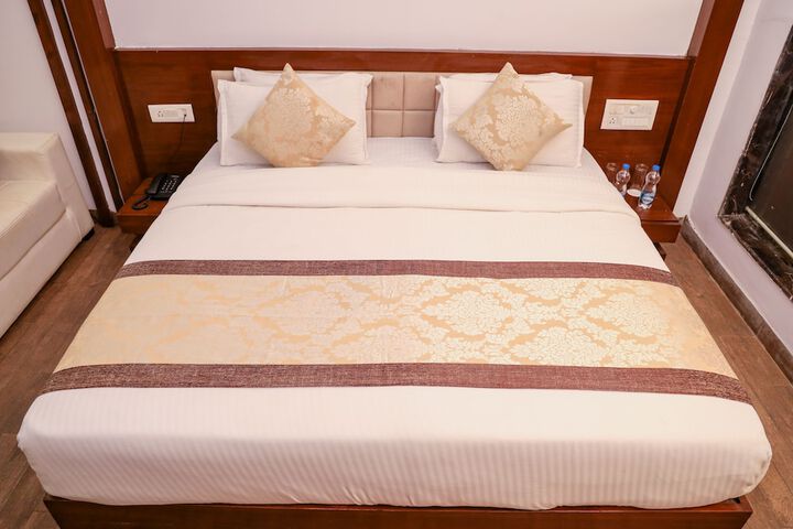 Room 9 of 47