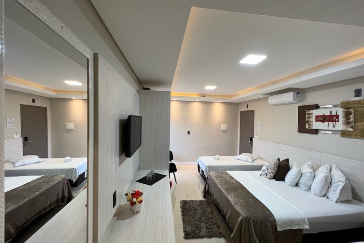 Room 25 of 39