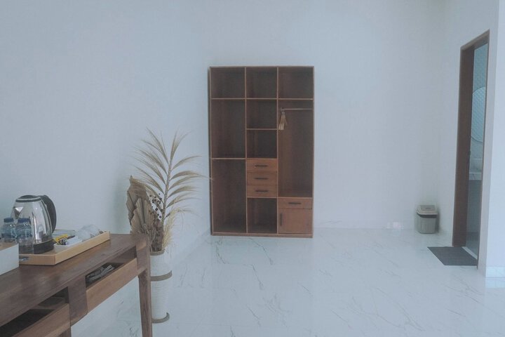 Room 15 of 42