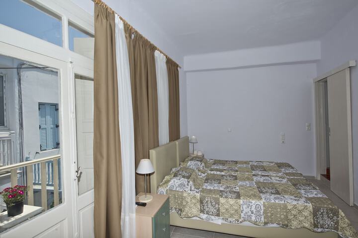 Room 12 of 36