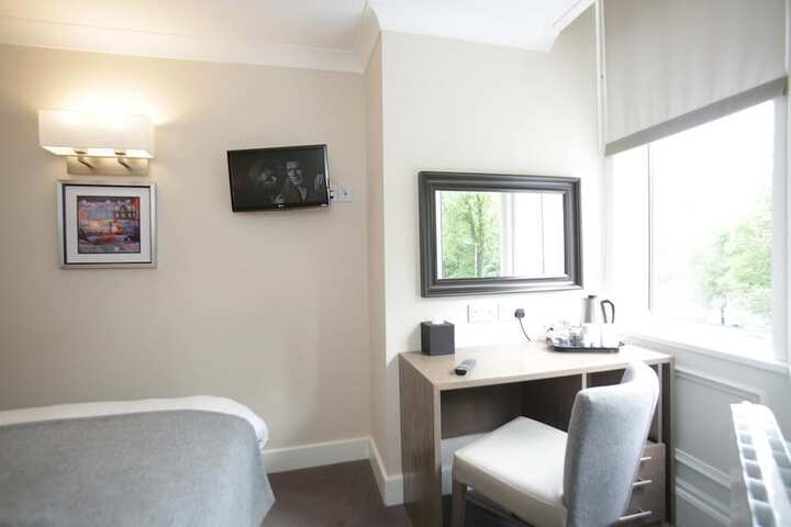 Room 15 of 72