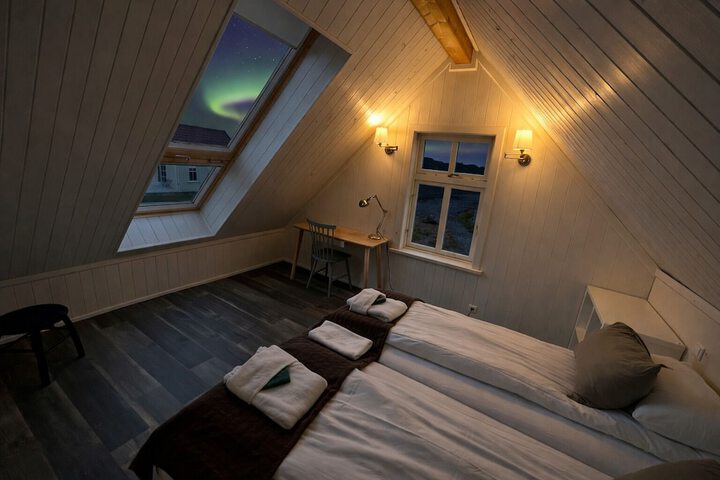 Room 28 of 59