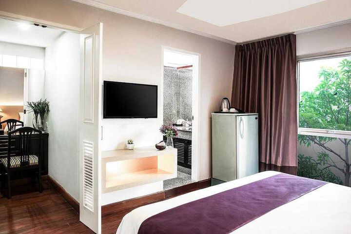 Room 26 of 39