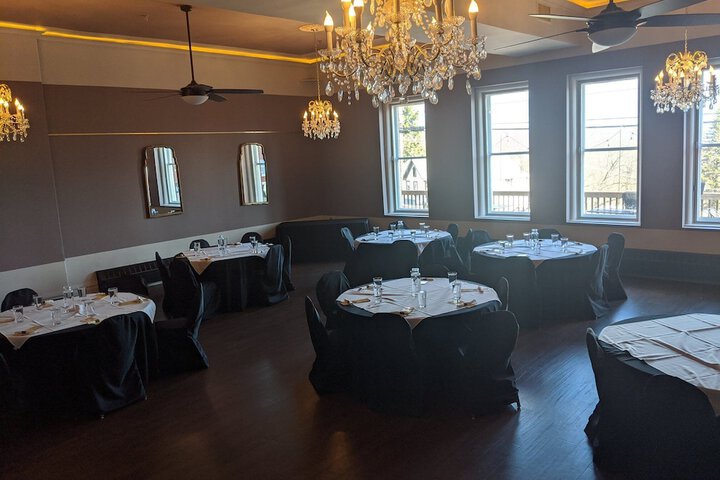 Ballroom/Hall 30 of 37