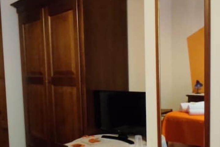 Room 17 of 71