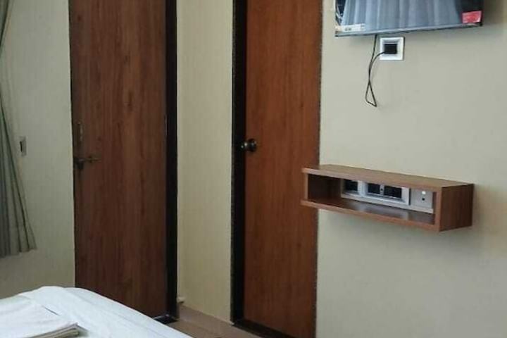 Room 15 of 21