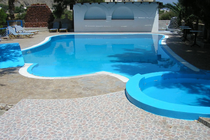 Pool 14 of 16