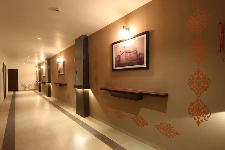 Ballroom/Hall 42 of 49