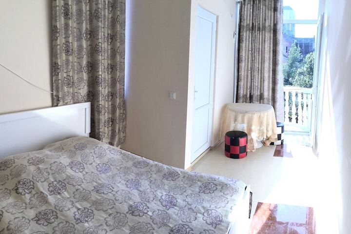 Room 35 of 41