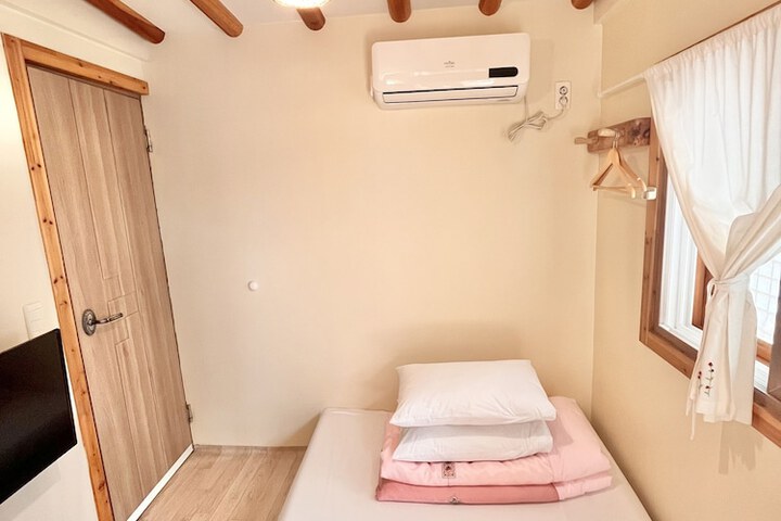 Room 16 of 58