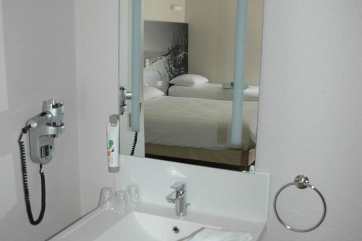 Room 29 of 55