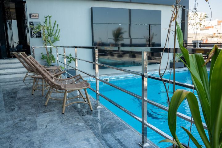 Pool 57 of 86