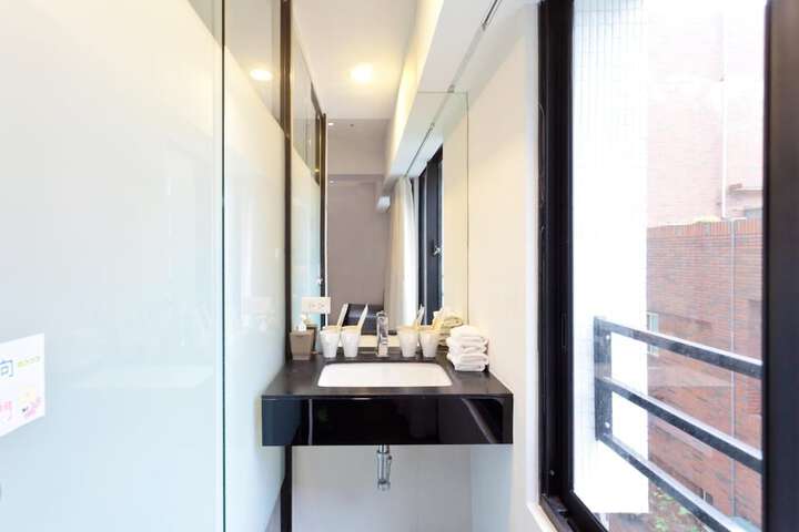 Room 41 of 51
