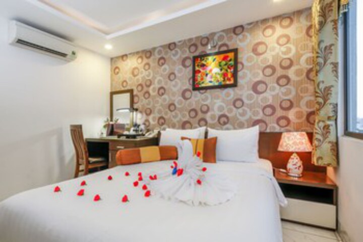 Room 75 of 94