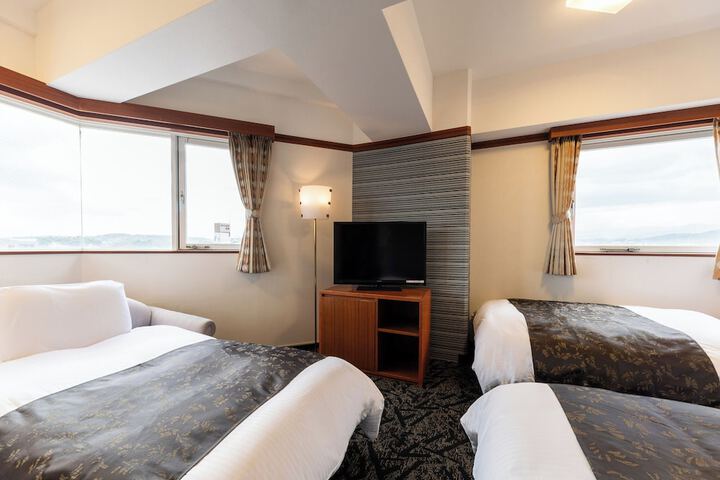 Room 12 of 47