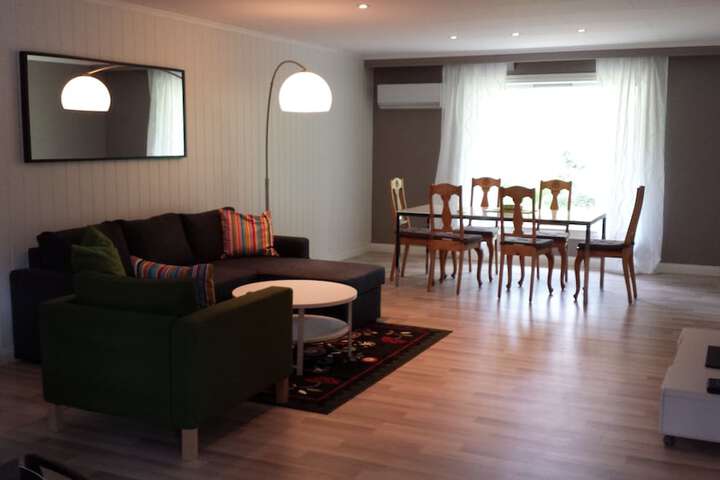 Room 8 of 14