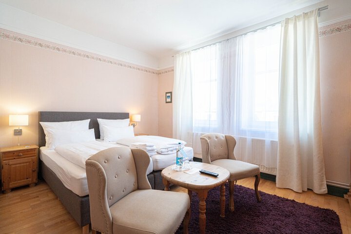 Room 12 of 21