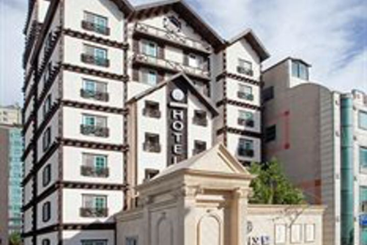 Joy Plus Hotel