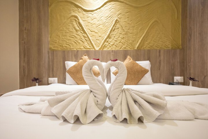 Room 35 of 60