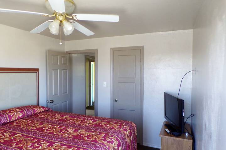 Room 27 of 101