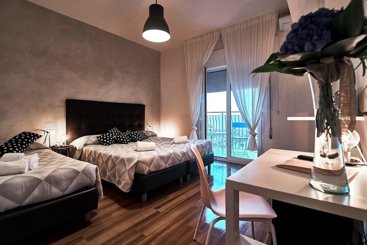Room 34 of 104