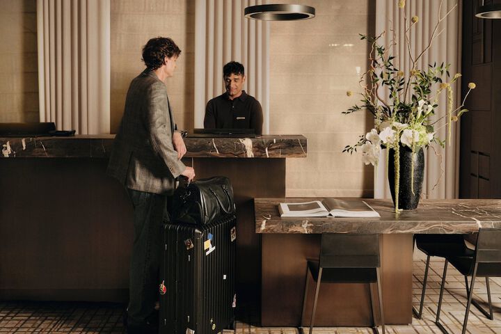 Check-in/check-out kiosk