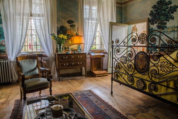 Room 16 of 17