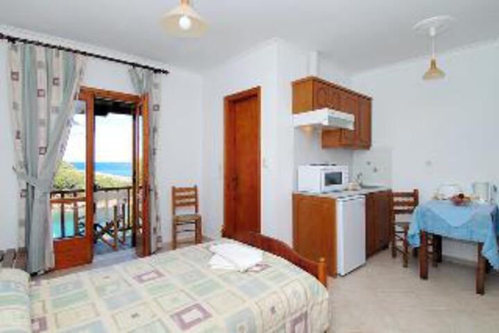 Room 12 of 12