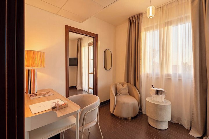 Room 20 of 76