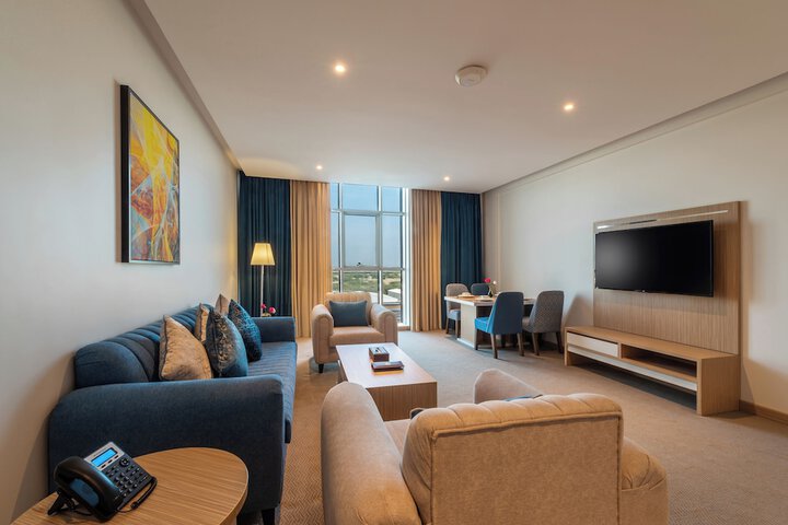 Room 12 of 48