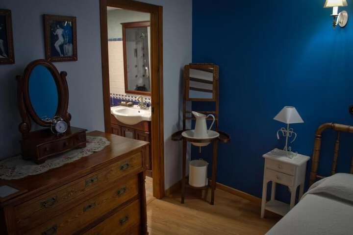 Room 12 of 36