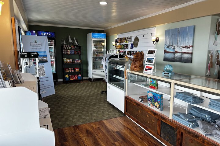 Hotel Interior 4 of 159