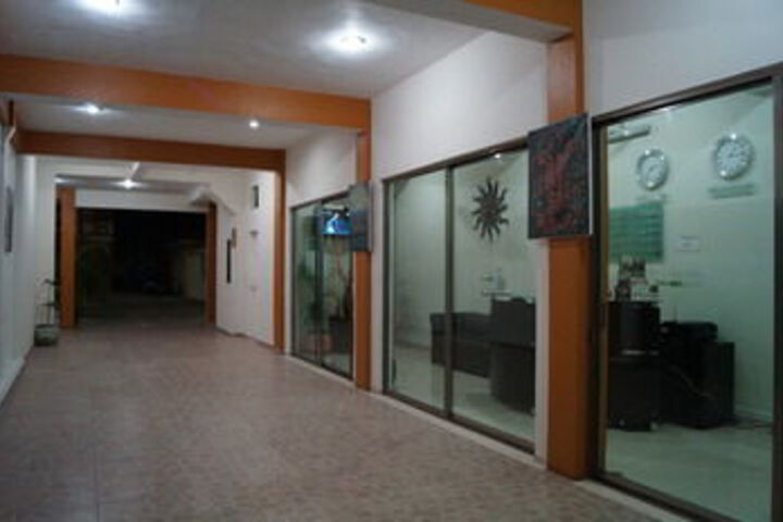 Ballroom/Hall 30 of 39
