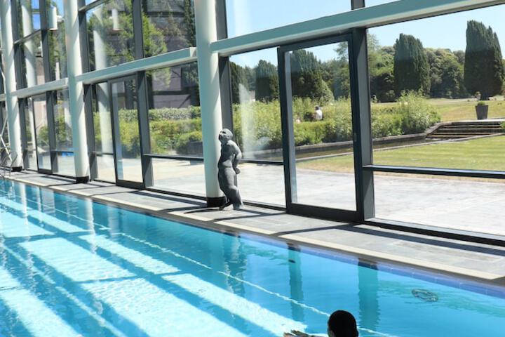Hotel Pool