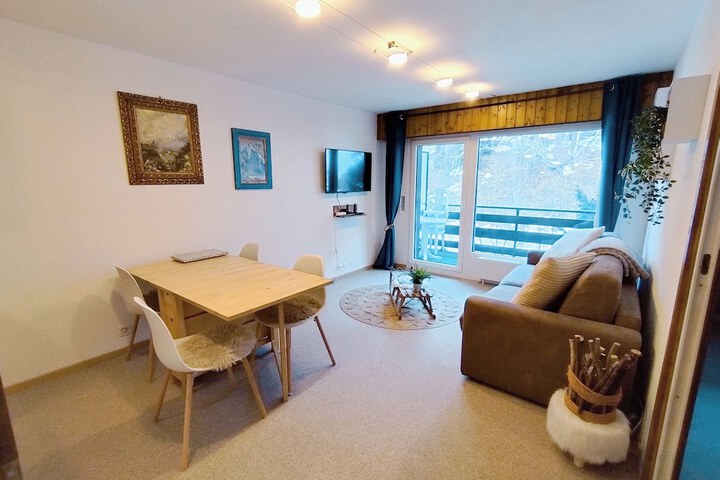 Room 8 of 15