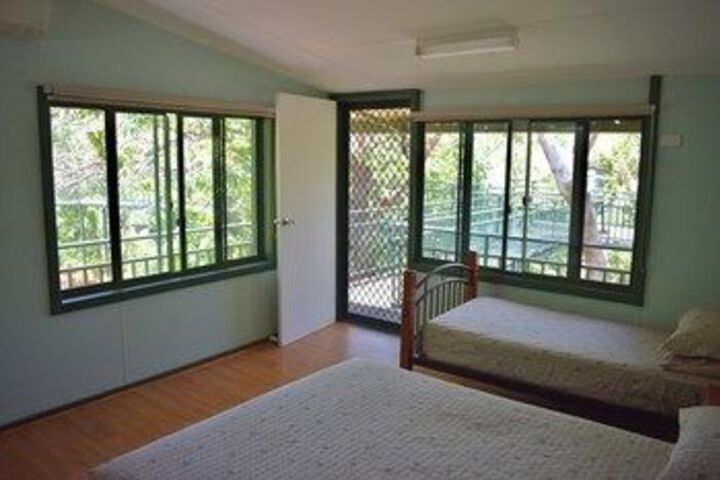 Room 28 of 69