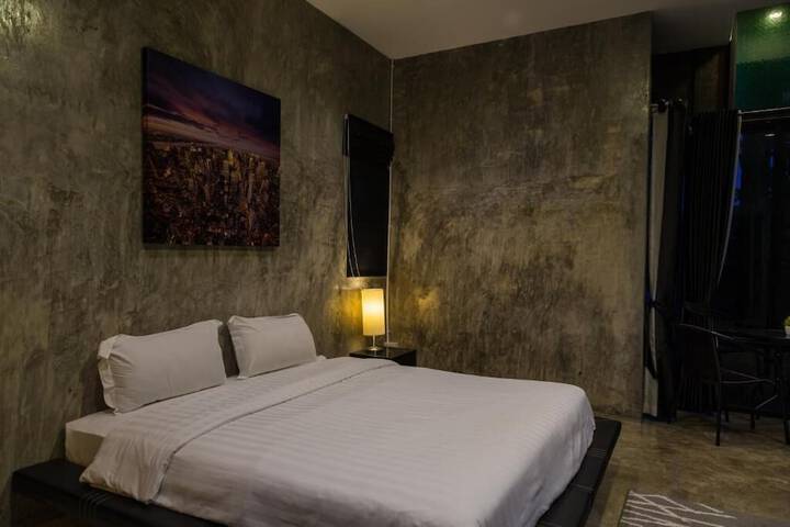 Room 57 of 117