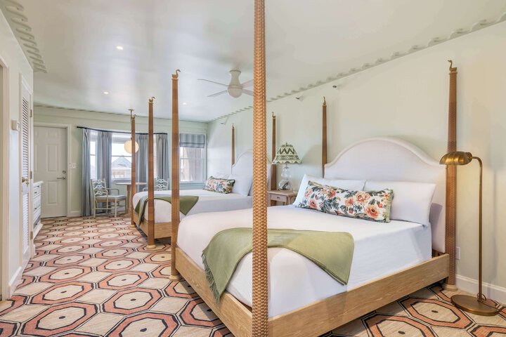 Room 20 of 178