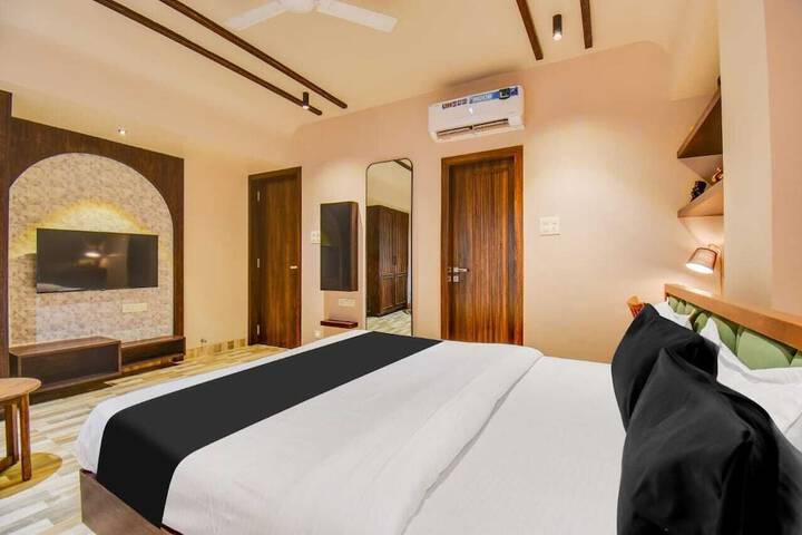 Room 7 of 15