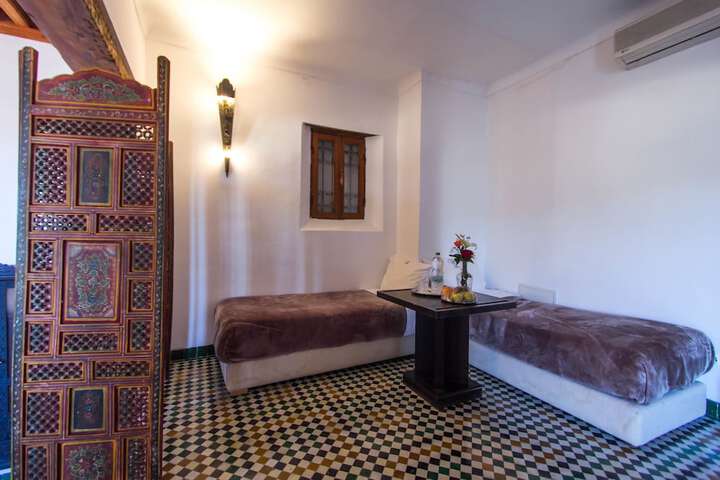 Room 14 of 38