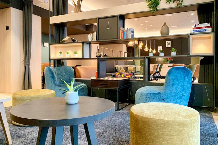 Hotel Interior 14 of 182