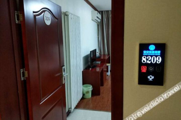 Hotel Interior 18 of 39