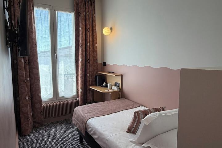 Room 38 of 69
