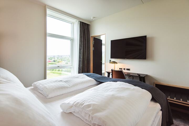Room 7 of 85